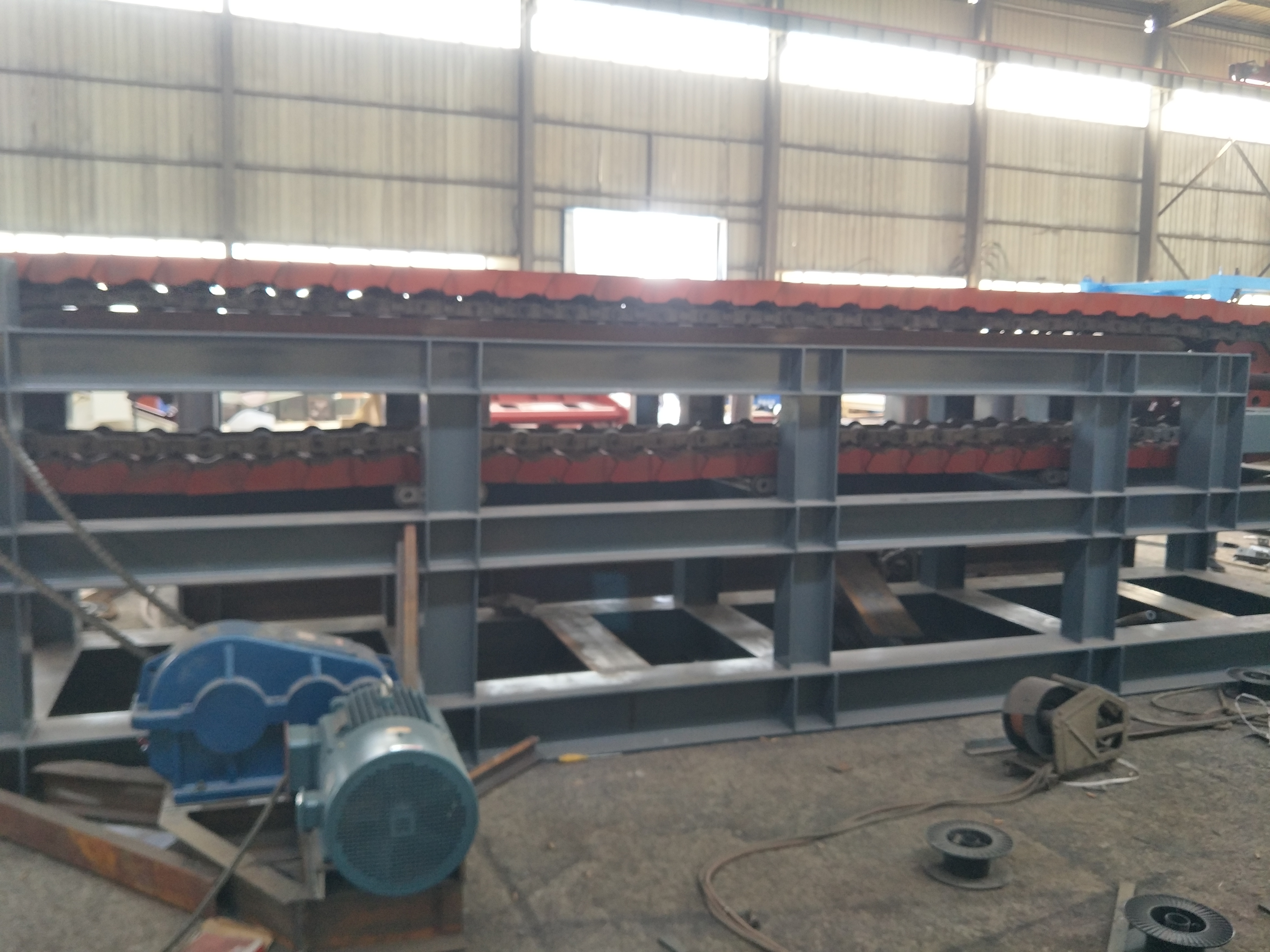 鱗板輸送機 鱗板輸送機